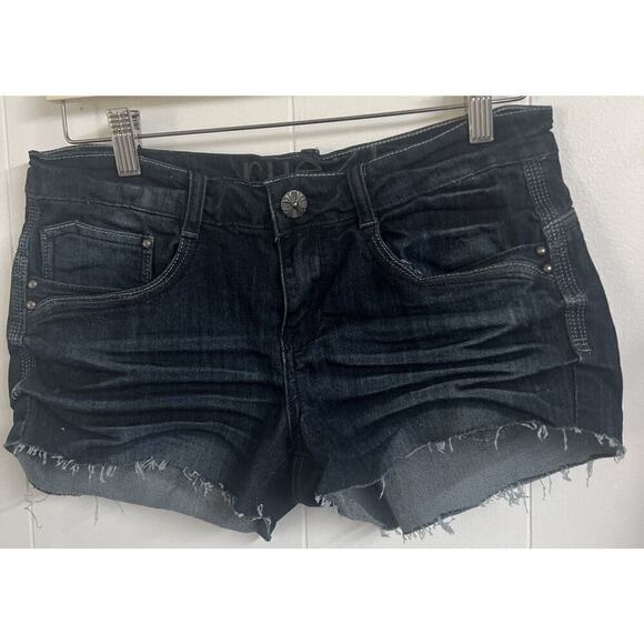 EUC Junior's Rue21 Stretch Dark Low Rise Raw Hem Denim Jean Shorts Size 7/8 - Picture 2 of 6